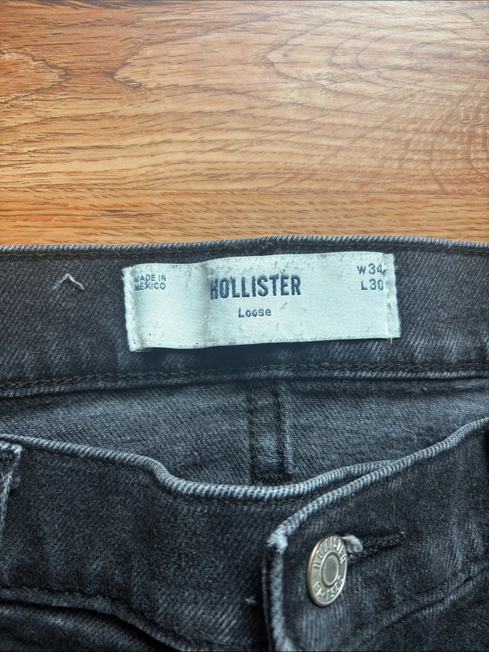 Hollister Men's Black Slim Straight Denim Jeans